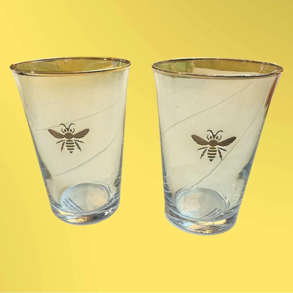 LIKE NEW 10 Oz Glassware Tumbler
Honeycomb- WILLIAMS-SONOMA Bee Design-set of 2